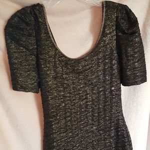 🍁🌴 Forever 21 short metallic scoop neck NWOT